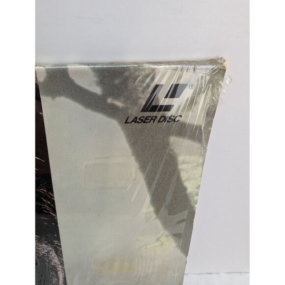 Revenge Starring Kevin Costner Laser Disc RCA Columbia Pictures Home Video1990 - Picture 3 of 10